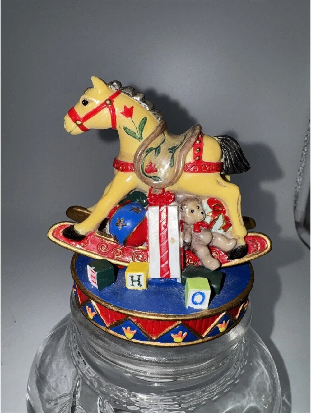 Fitz and Floyd Christmas/Holiday Lodge Bear   Christmas Presents Lidded Jar